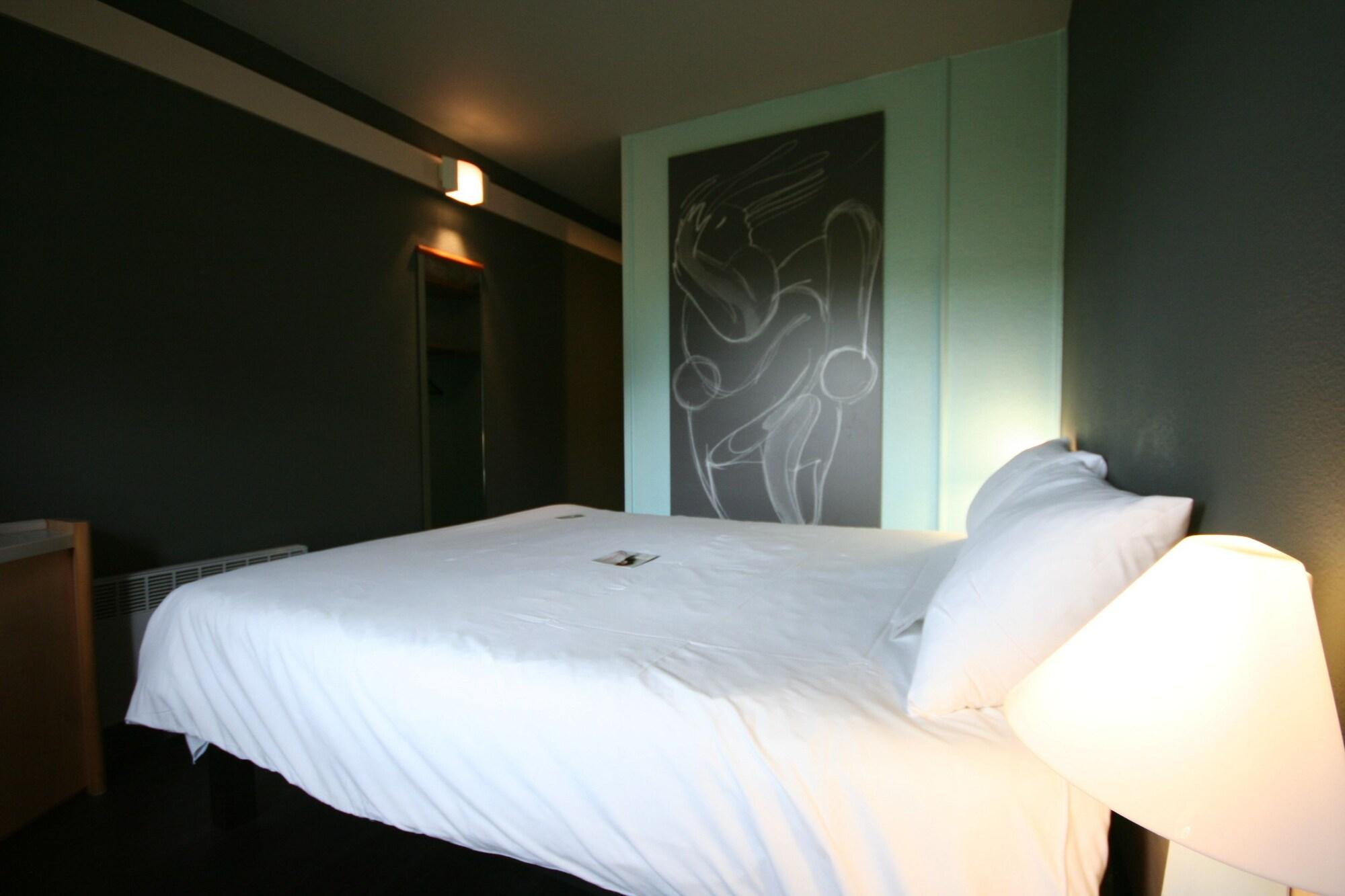 Ibis Saint-Malo Madeleine Hotel Exterior photo